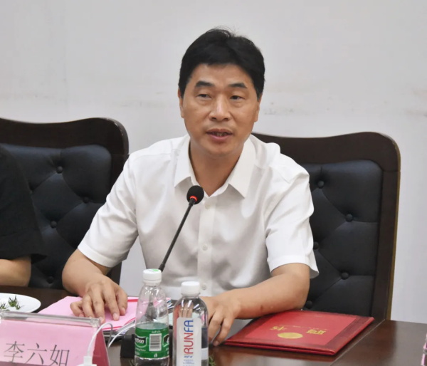 ��������ί